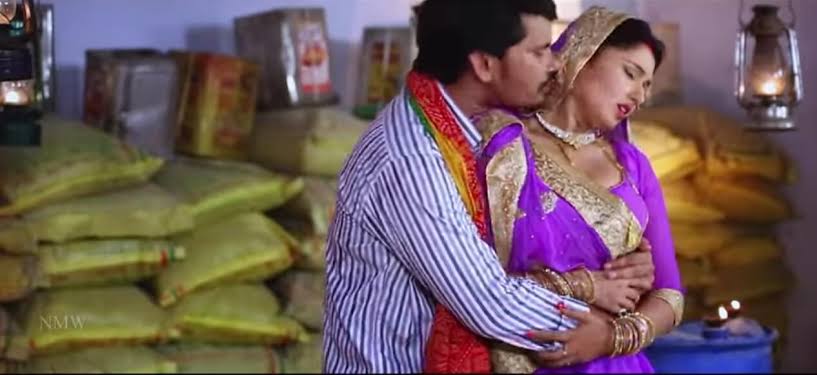 Patar Patar Piyava Palang Par | Movie Song | Ghoonghat Mein Ghotala | Pravesh Lal, Mani Bhattacharya